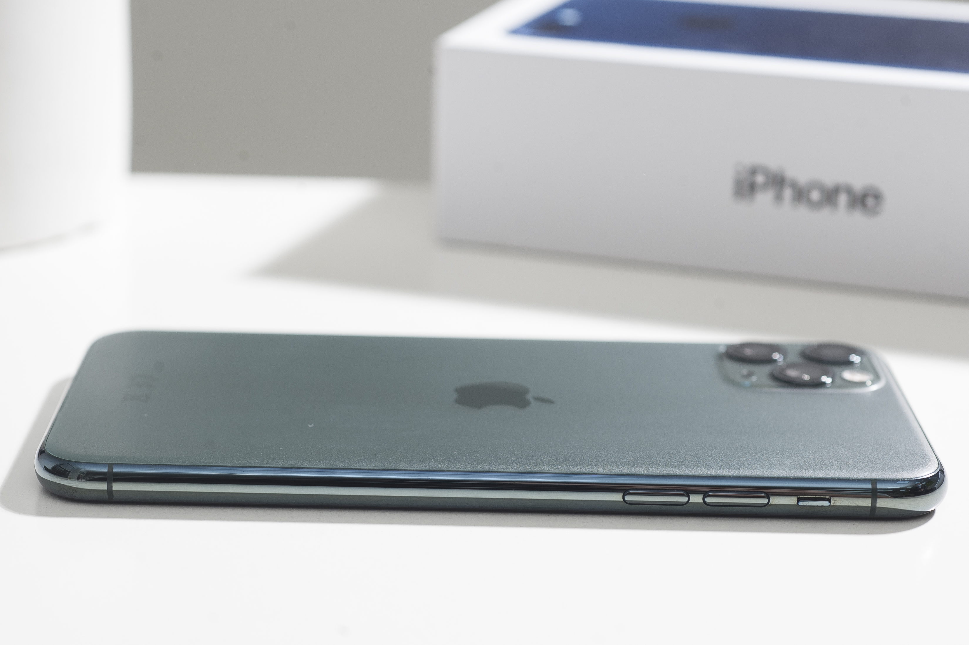 iPhone 11 Pro Max 64gb, Midnight Green (MWH22) б/у